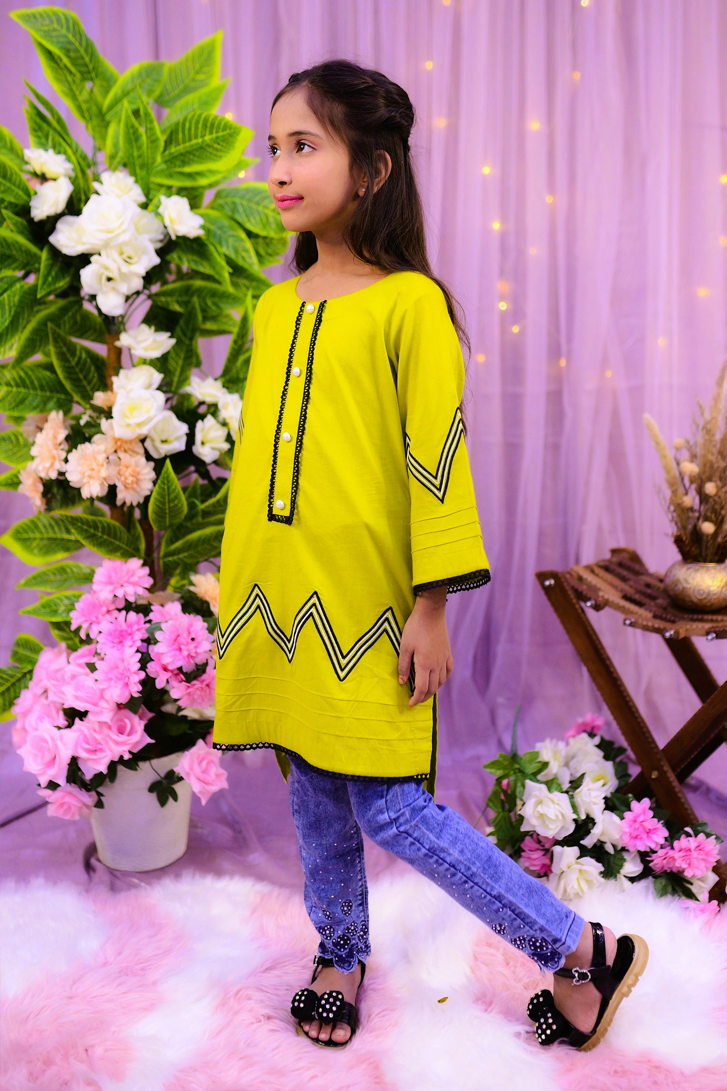 zigzag embroidery Kurti