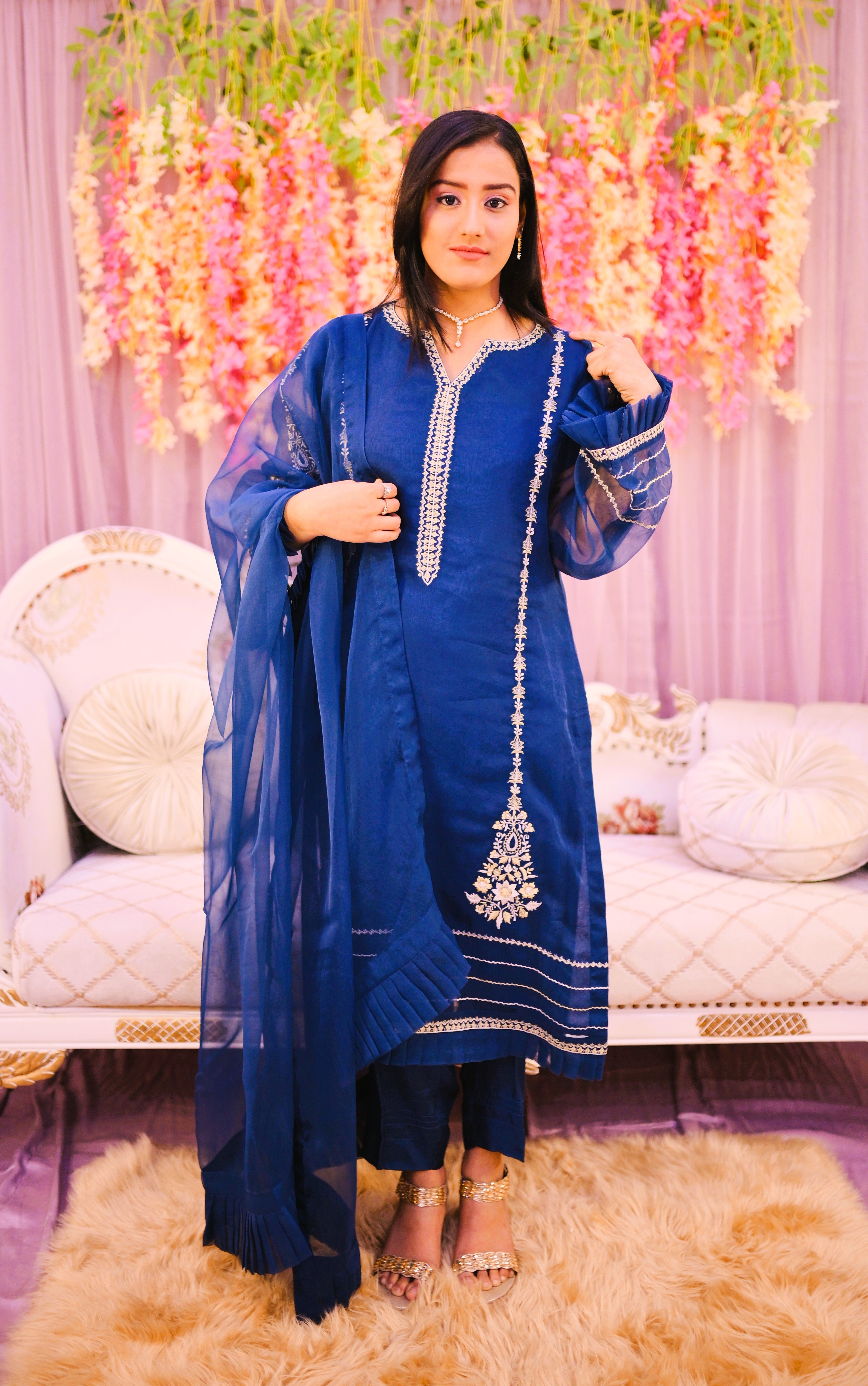 formal 3 piece shirt dupatta & trouser